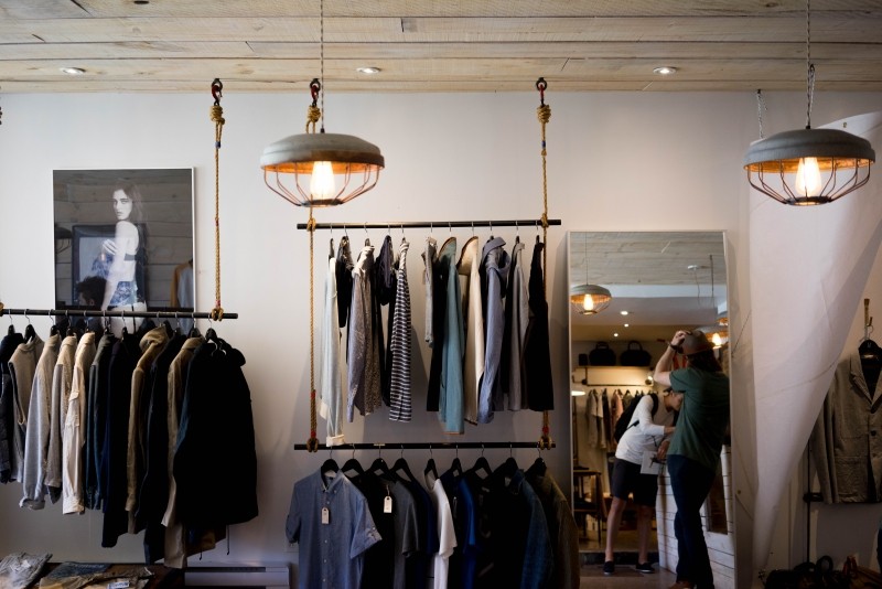 hanging-shopping-light.jpg